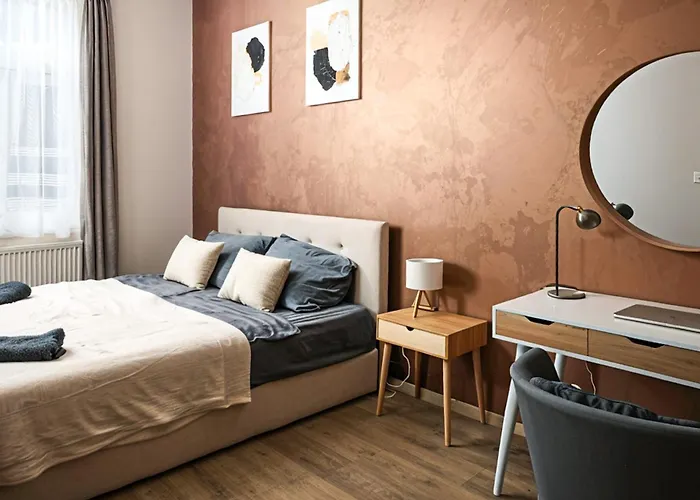 Spacious 95m2 Riverside Zborovska Smichov Apartment Prag