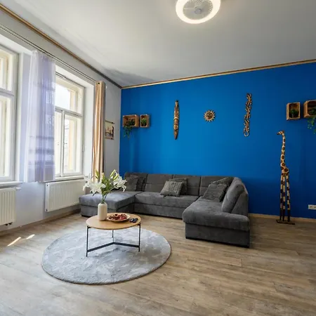 Cozy 3-brd Riverside In Center Apartment Prague