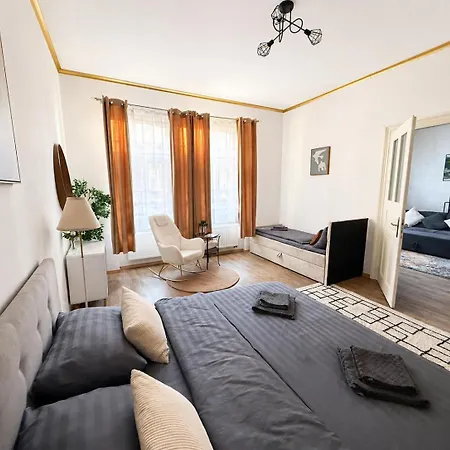 Διαμέρισμα Spacious 95m2 Riverside Zborovska Smichov